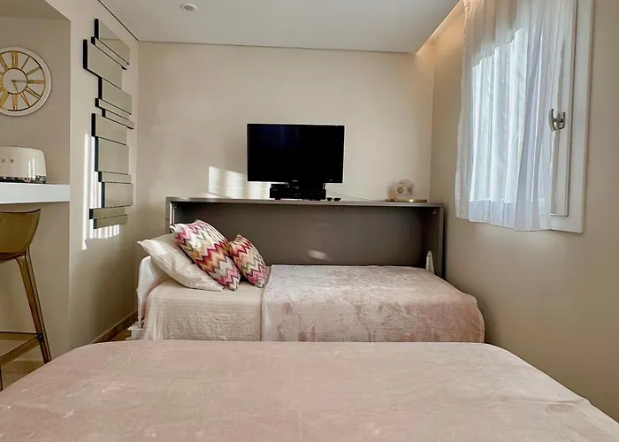 Studio Climatise, Terrasse, Parking Prive, 50M De La Plage