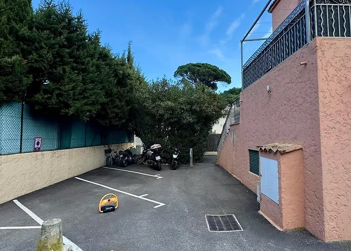 Studio Climatise, Terrasse, Parking Prive, 50M De La Plage